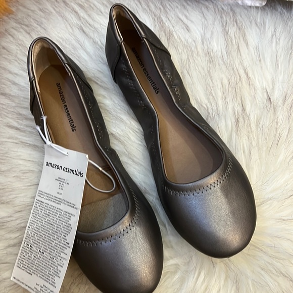 Amazon Essentials Shoes - Cool and comfy flat shoes!!!😍😍